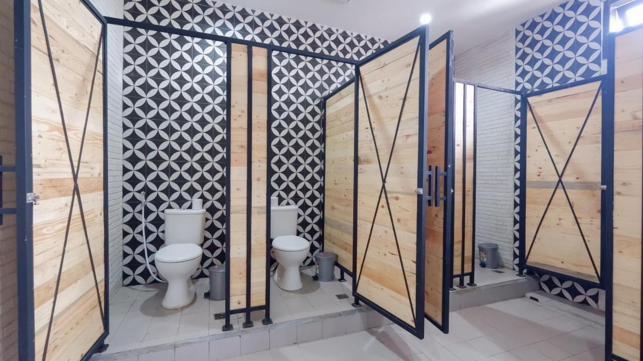 Fello B&B Hostel 레기안 외부 사진